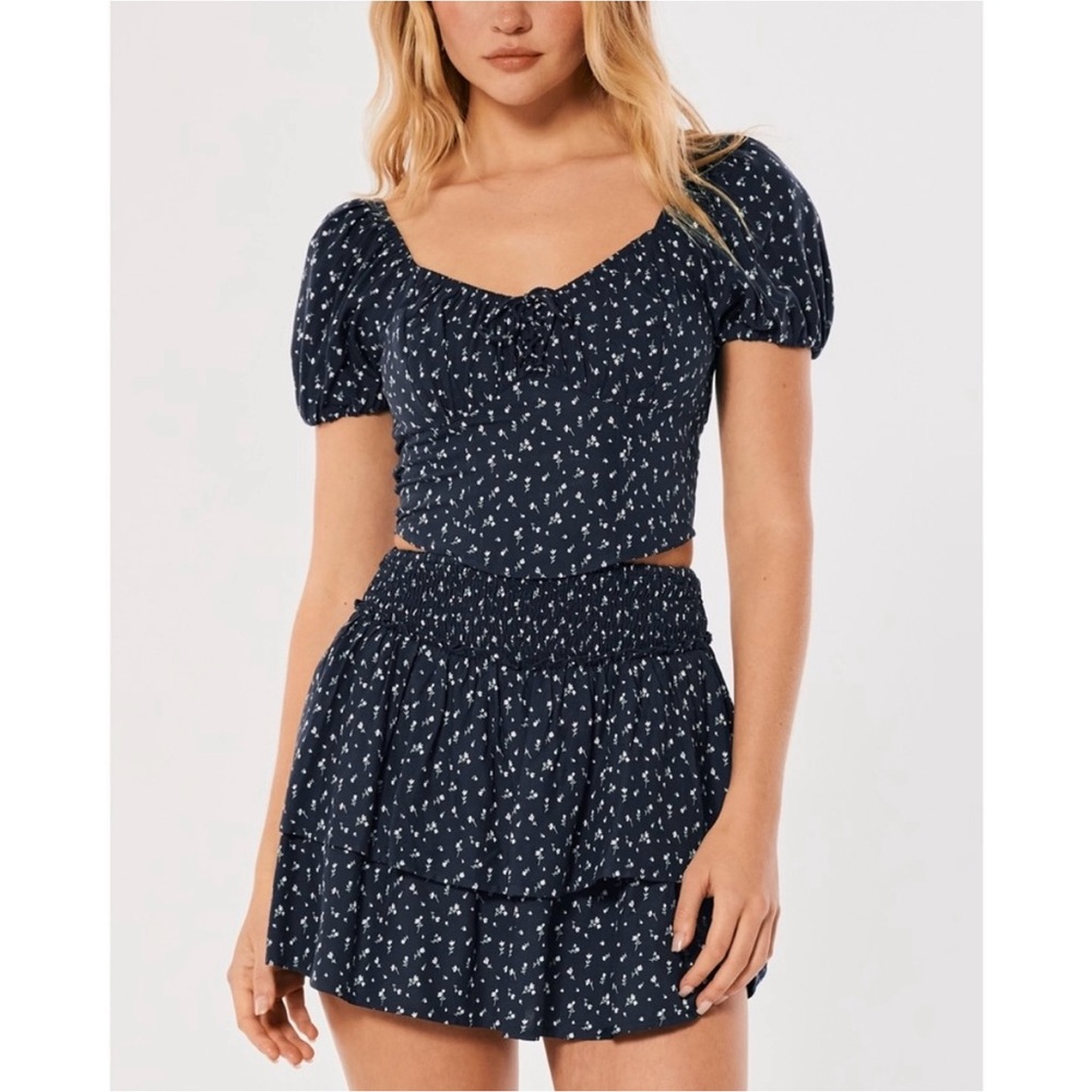 Hollister Navy Blue Floral Crop Top